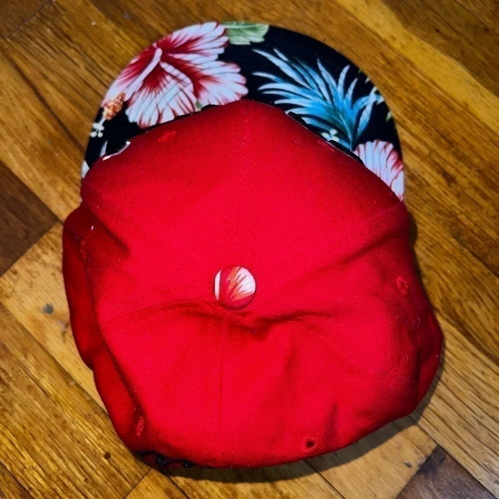 City Hunter One Size Red Black Miami Heat Floral Snapback Cap Hat Vtg